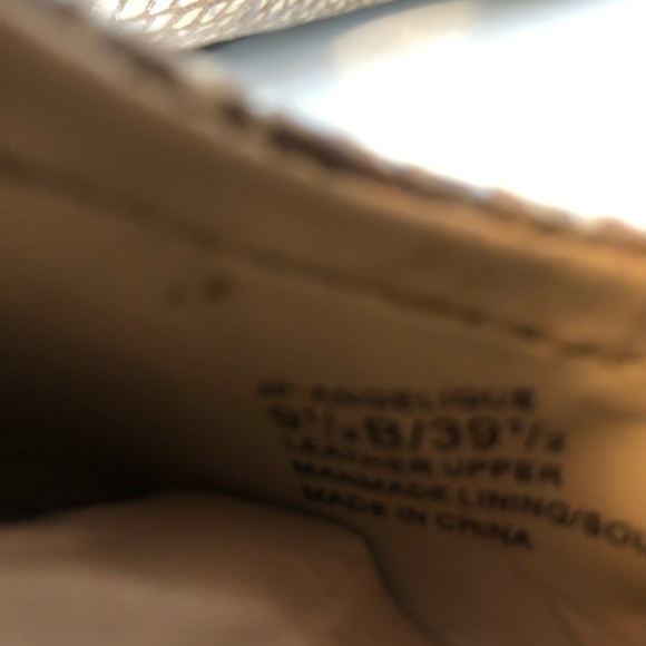 Neutral, metallic, snakeskin patterned flats - Picture 12 of 12